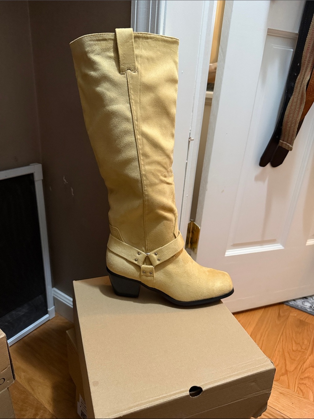 Classic Tall creamish  Women's Western Boot
